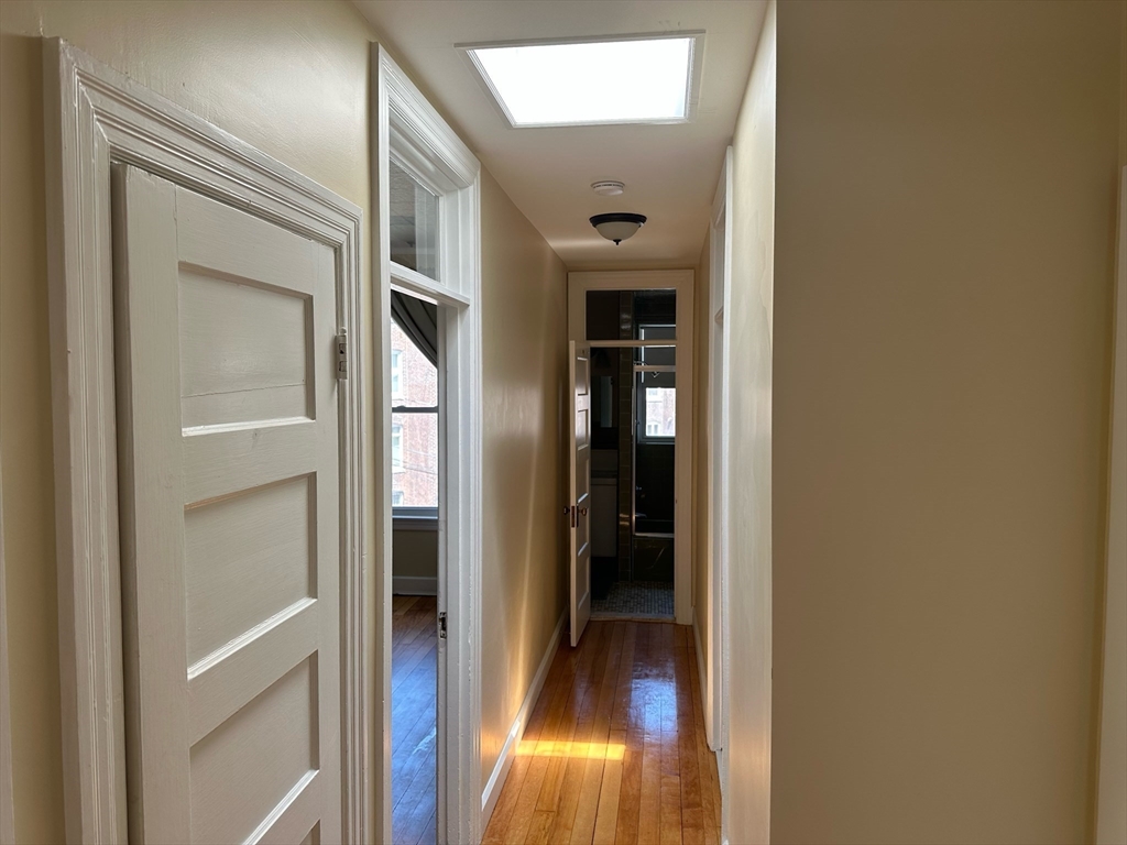 3 bed, 1 bath apartment for rent at 9 Wallingford Rd Unit 2, Brighton — photo 10 of 13