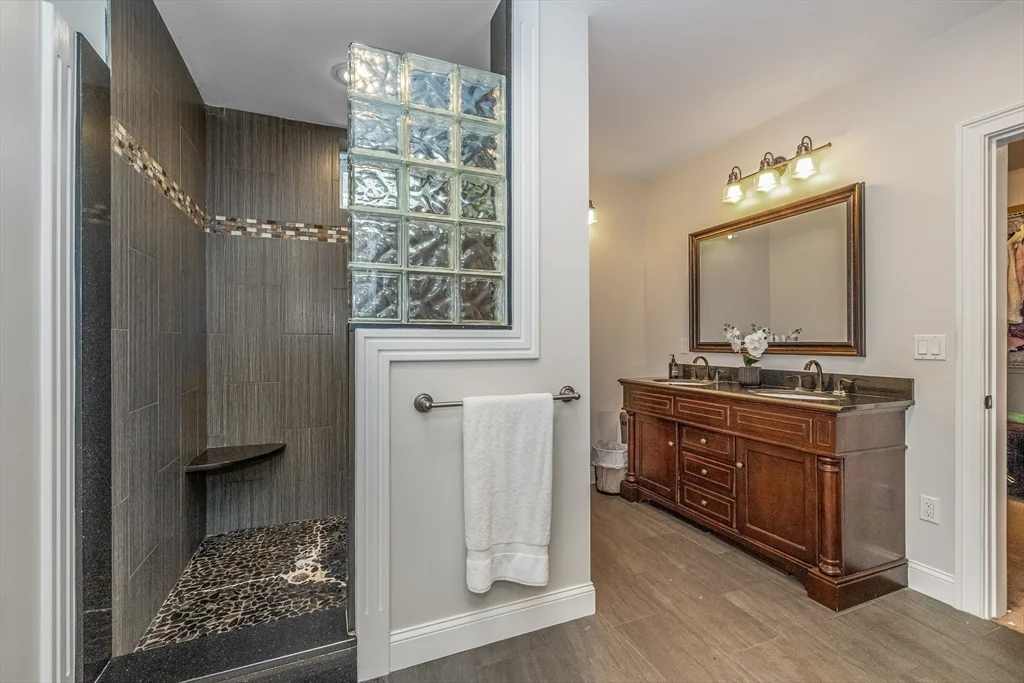 5 bed, 4+ bath apartment for rent at 9 Washington Ave, Woburn — photo 25 of 40