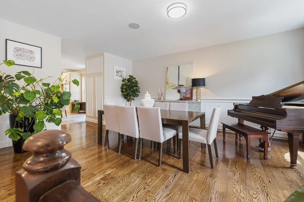 5 bed, 4+ bath apartment for rent at 9 Washington Ave, Woburn — photo 6 of 40
