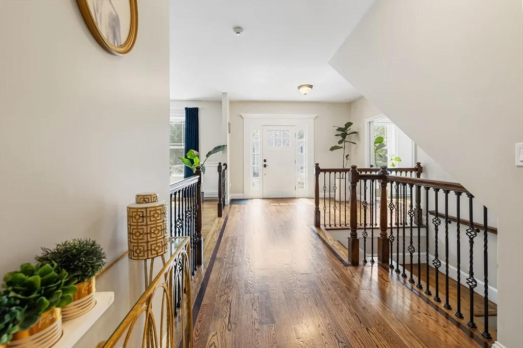 5 bed, 4+ bath apartment for rent at 9 Washington Ave, Woburn — photo 3 of 40