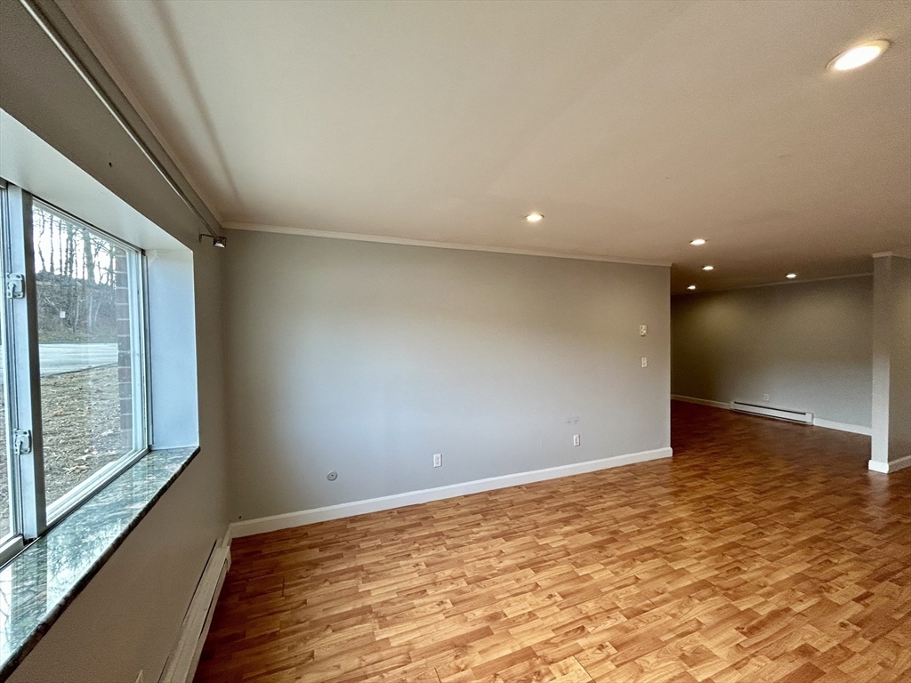 2 bed, 1 bath apartment for rent at 9 Weld St Unit 14, Framingham — photo 4 of 10