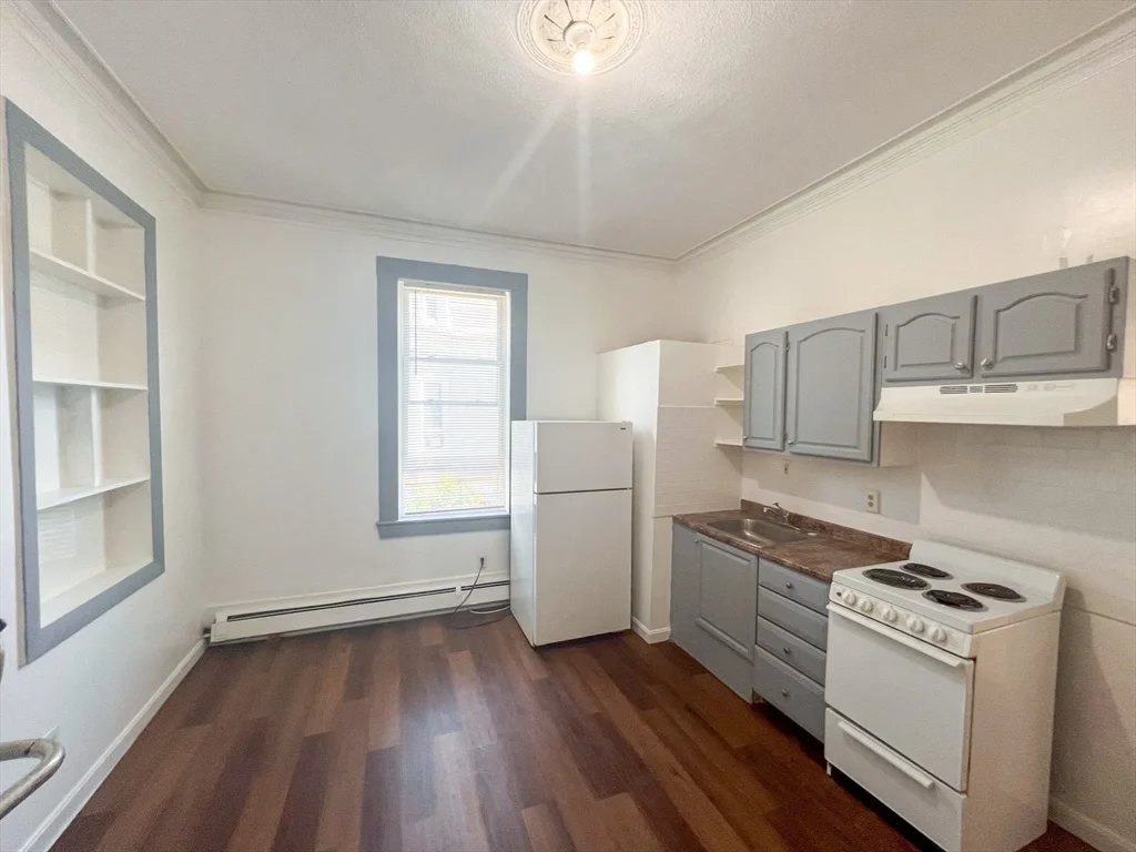 Studio bed, 1 bath apartment for rent at 9 Weld Unit 1, Jamaica Plain — photo 7 of 7