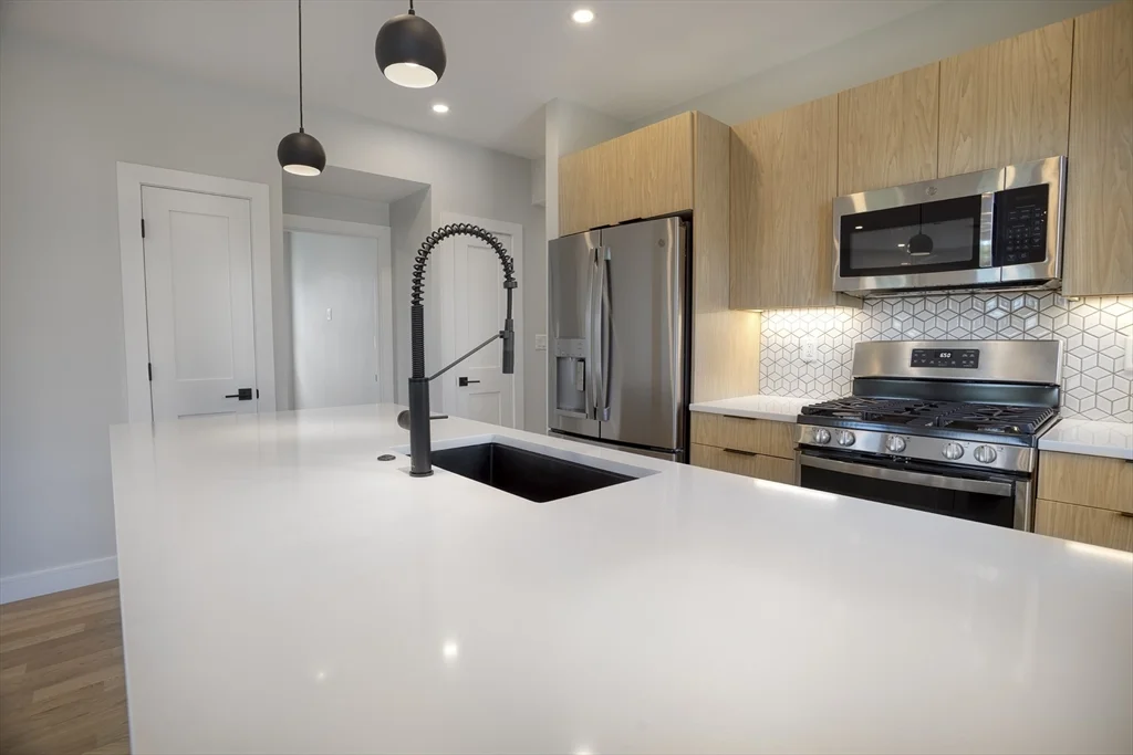 4 bed, 2 bath apartment for rent at 9 Wenham Unit 3, Jamaica Plain — photo 2 of 18