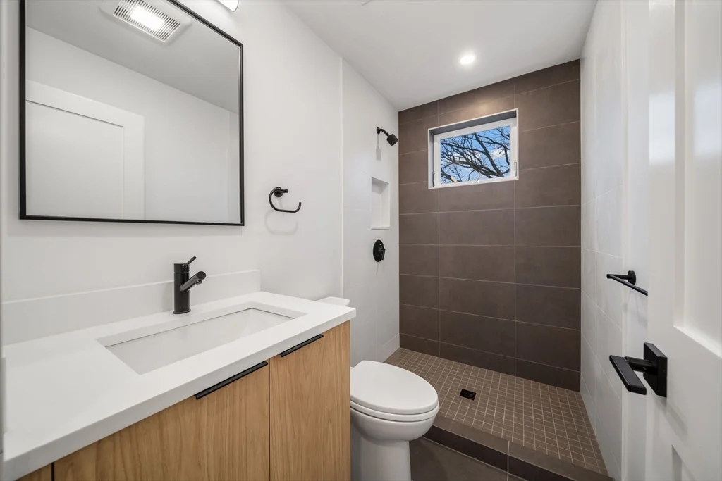 4 bed, 2 bath apartment for rent at 9 Wenham Unit 3, Jamaica Plain — photo 13 of 18