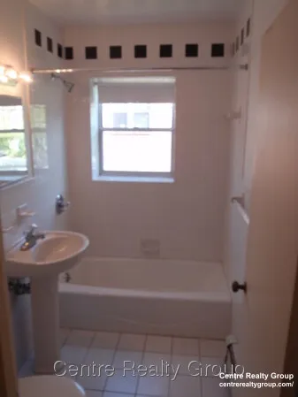 2 bed, 1 bath apartment for rent at 9 Wesley St Unit 1A, Newton Corner — photo 3 of 5