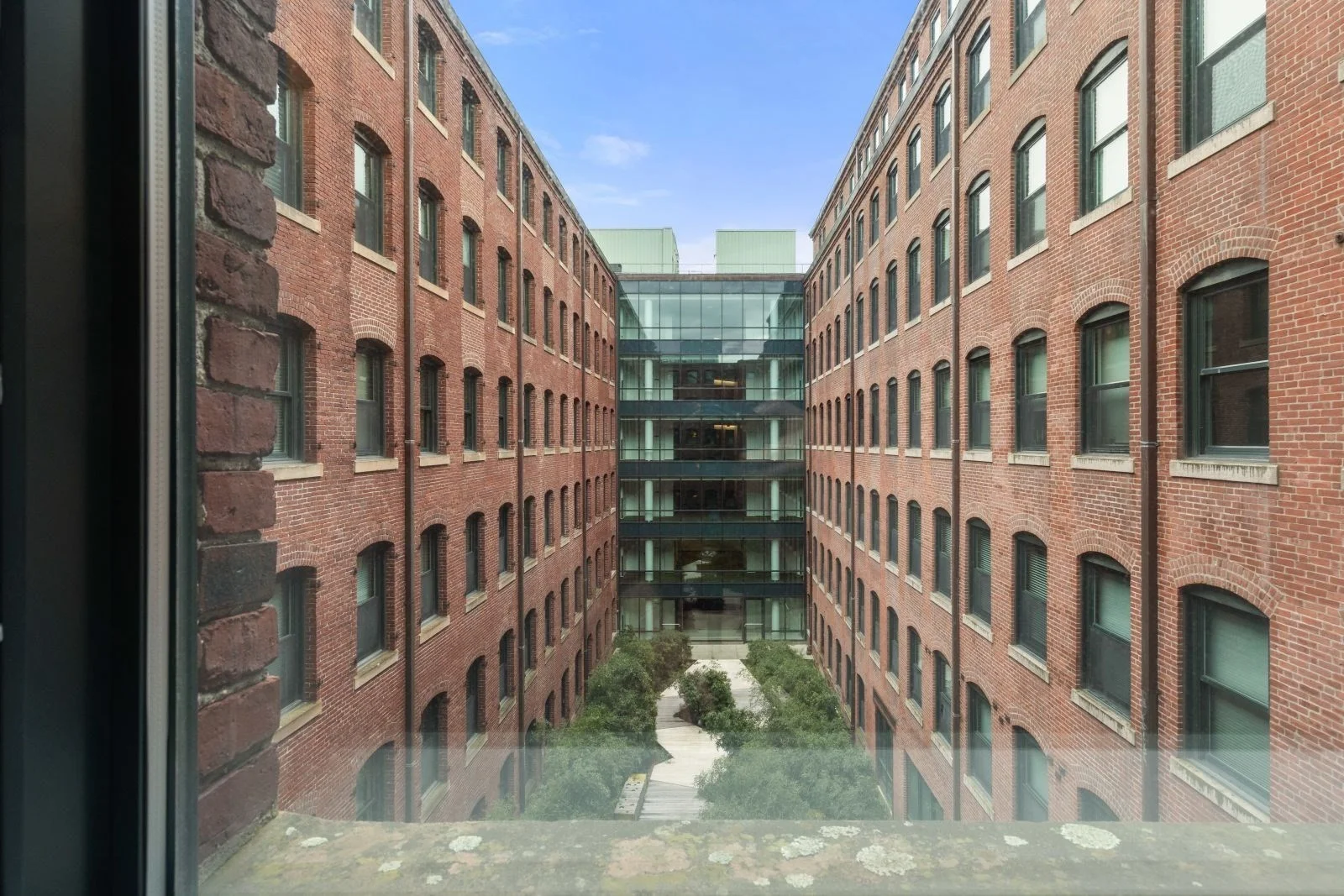 2 bed, 2 bath apartment for rent at 9 West Broadway Unit 402, South Boston — photo 27 of 35