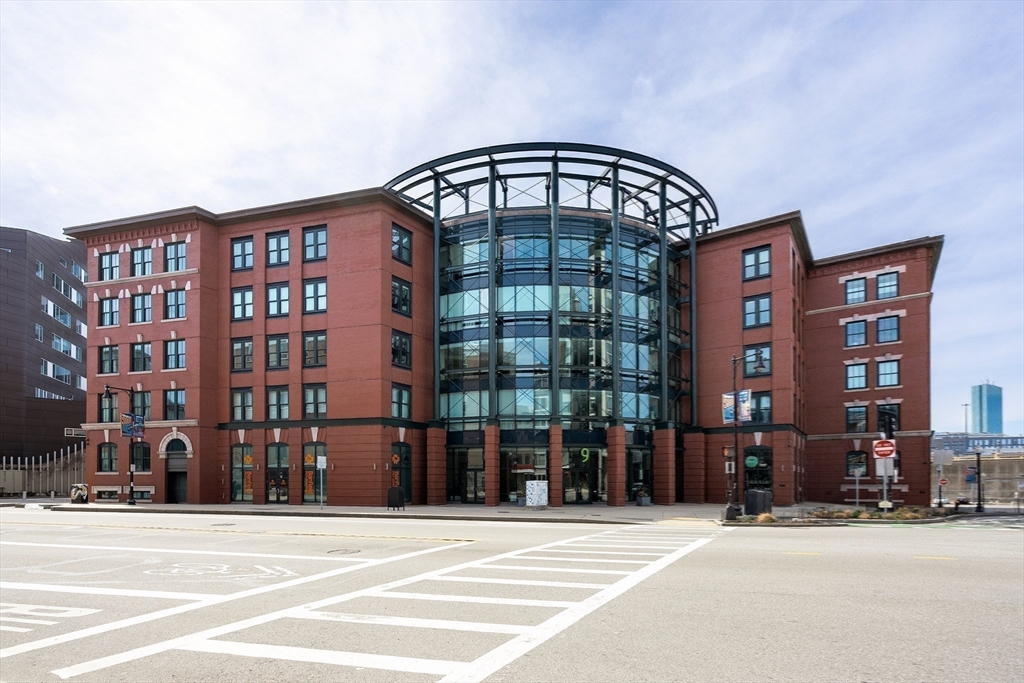 2 bed, 2 bath apartment for rent at 9 W Broadway Unit 410, South Boston — photo 21 of 26