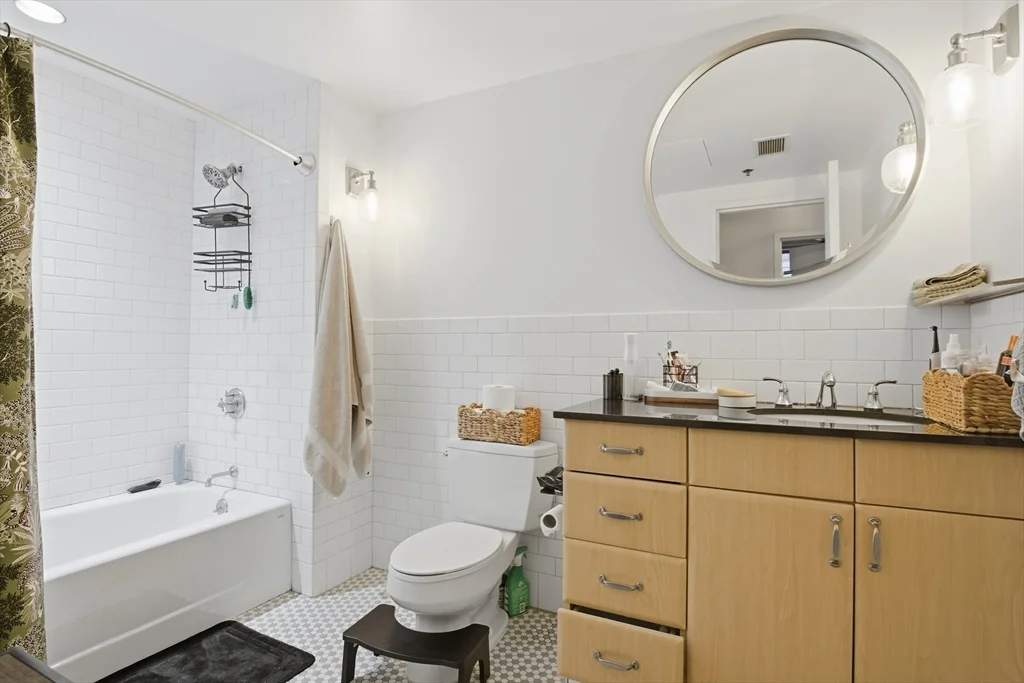 1 bed, 1 bath apartment for rent at 9 W Broadway Unit 415, South Boston — photo 8 of 27