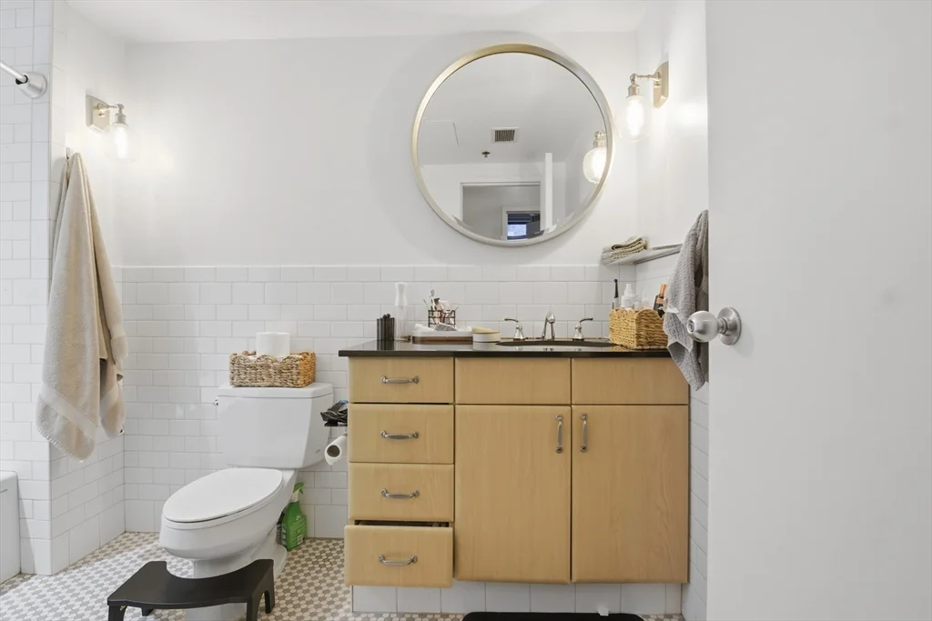 1 bed, 1 bath apartment for rent at 9 W Broadway Unit 415, South Boston — photo 9 of 27
