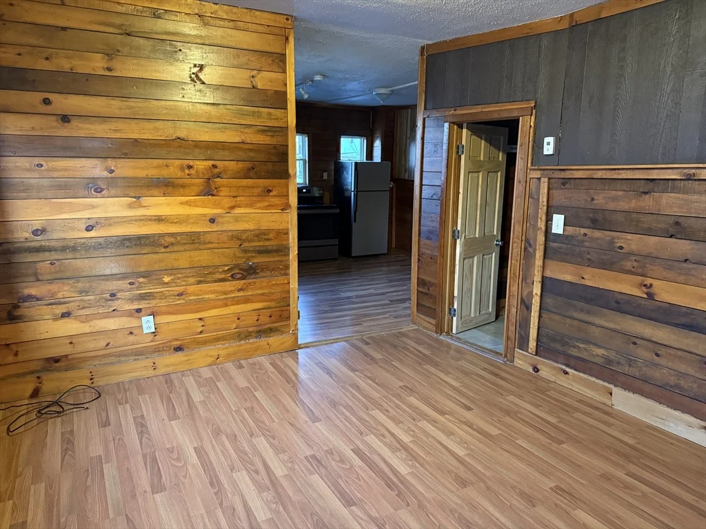 1 bed, 1 bath apartment for rent at 9 Whitcomb St Unit 2L, Webster — photo 4 of 8