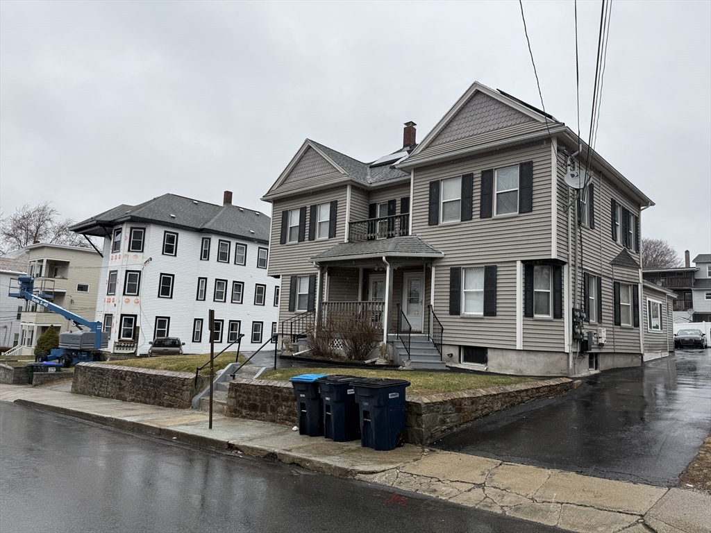 1 bed, 1 bath apartment for rent at 9 Whitcomb St Unit 2R, Webster — photo 1 of 5