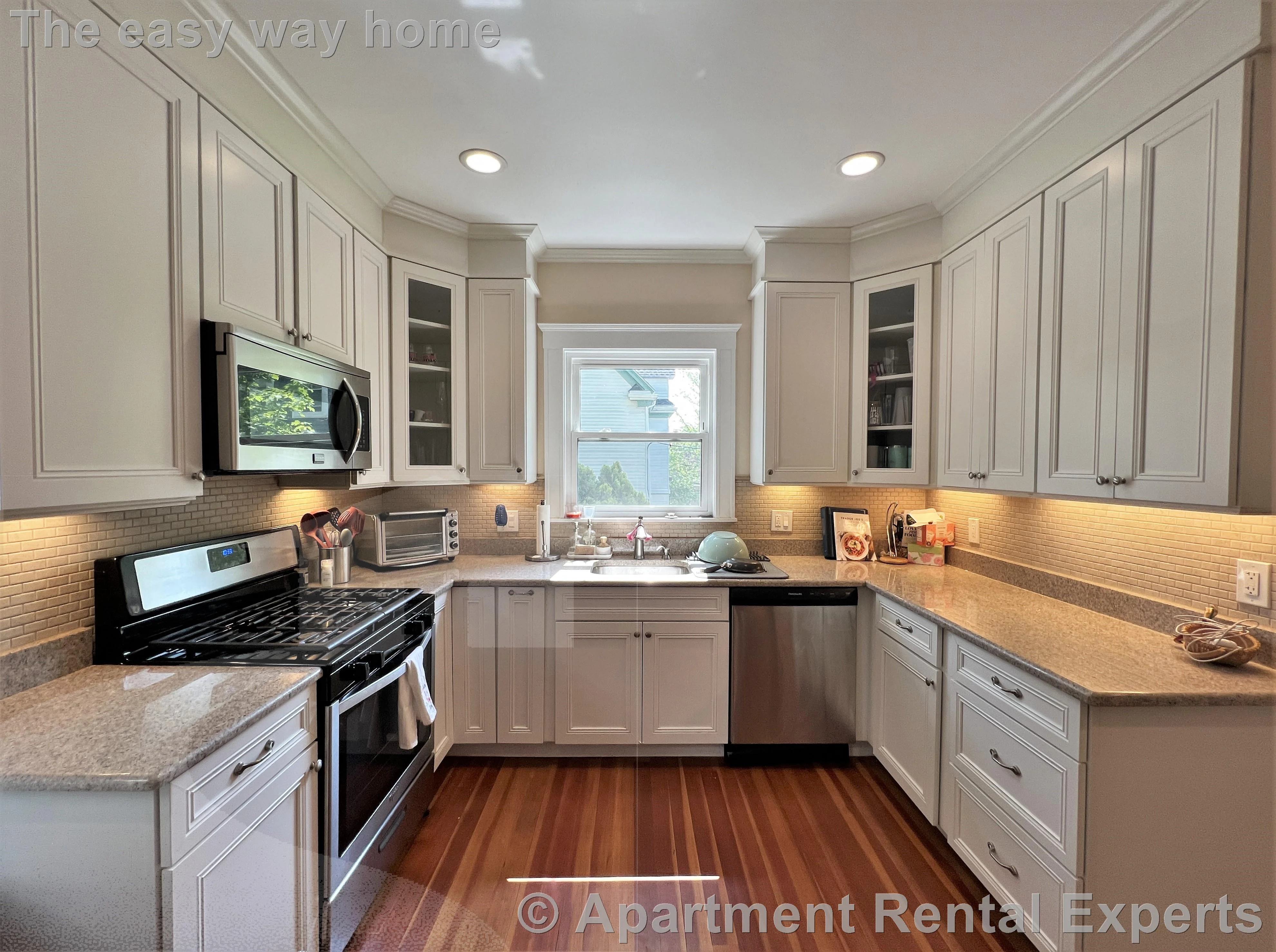 4 bed, 2 bath apartment for rent at 9 Whitfield Rd Unit 2, Davis Square — photo 2 of 20