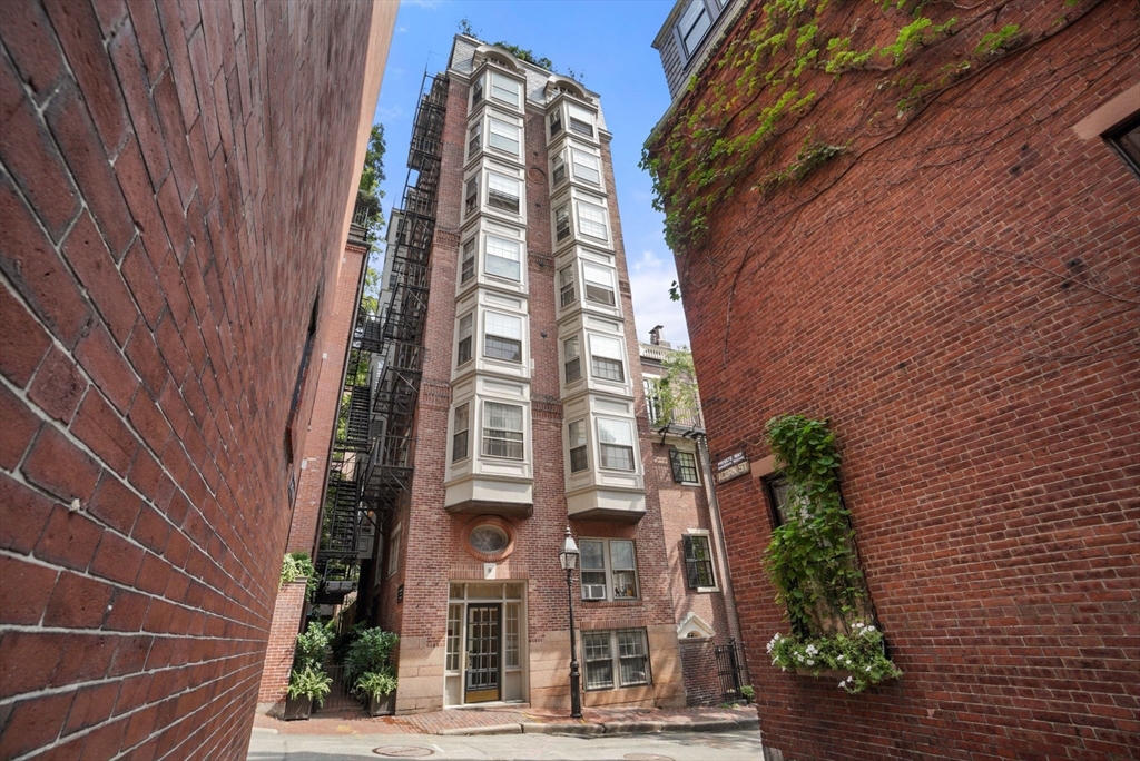1 bed, 1 bath apartment for rent at 9 Willow St Unit 22, Beacon Hill — photo 20 of 21
