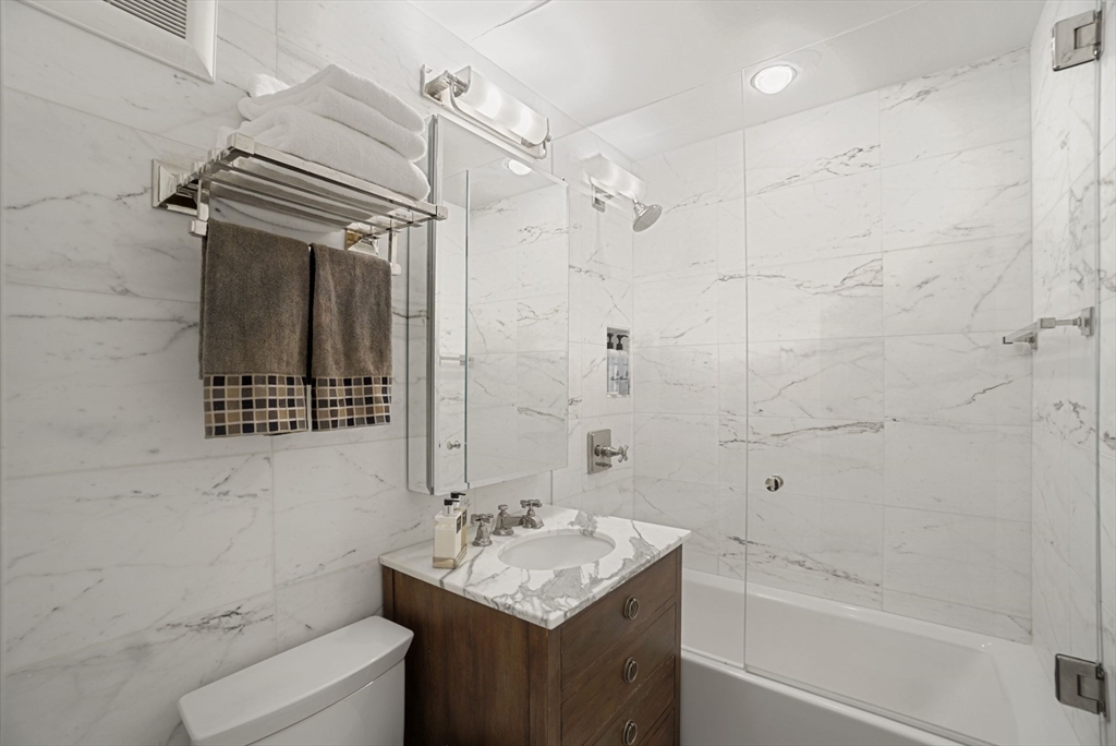 1 bed, 1 bath apartment for rent at 9 Willow St Unit 22, Beacon Hill — photo 9 of 21