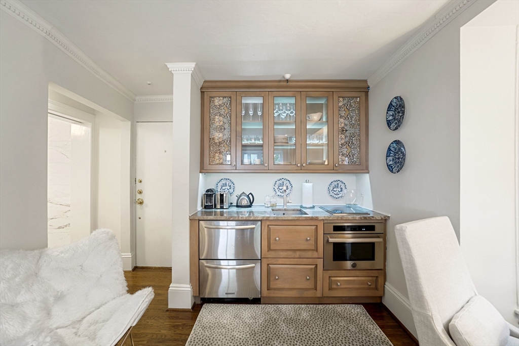 1 bed, 1 bath apartment for rent at 9 Willow St Unit 22, Beacon Hill — photo 6 of 21