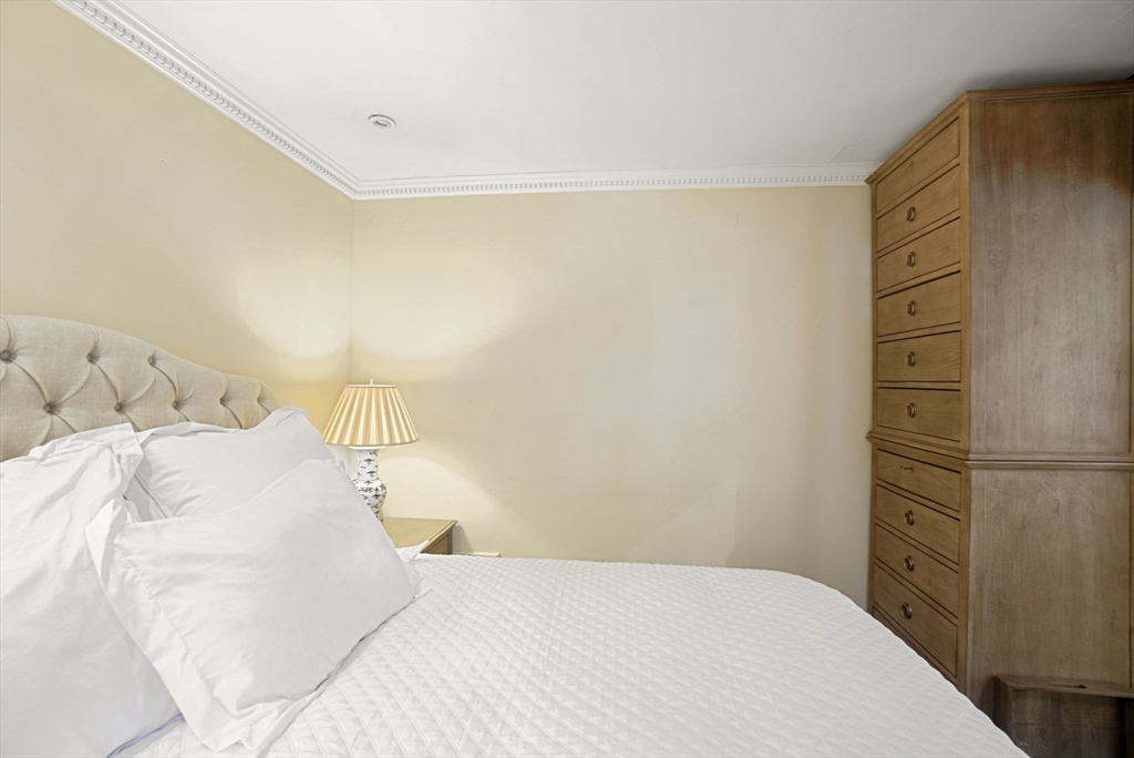1 bed, 1 bath apartment for rent at 9 Willow St Unit 22, Beacon Hill — photo 15 of 21