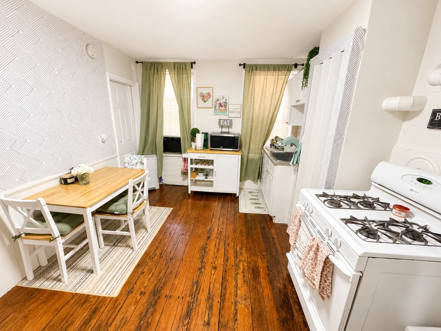 1 bed, 1 bath apartment for rent at 9 Winchester St Unit 1, Bay Village — photo 1 of 5