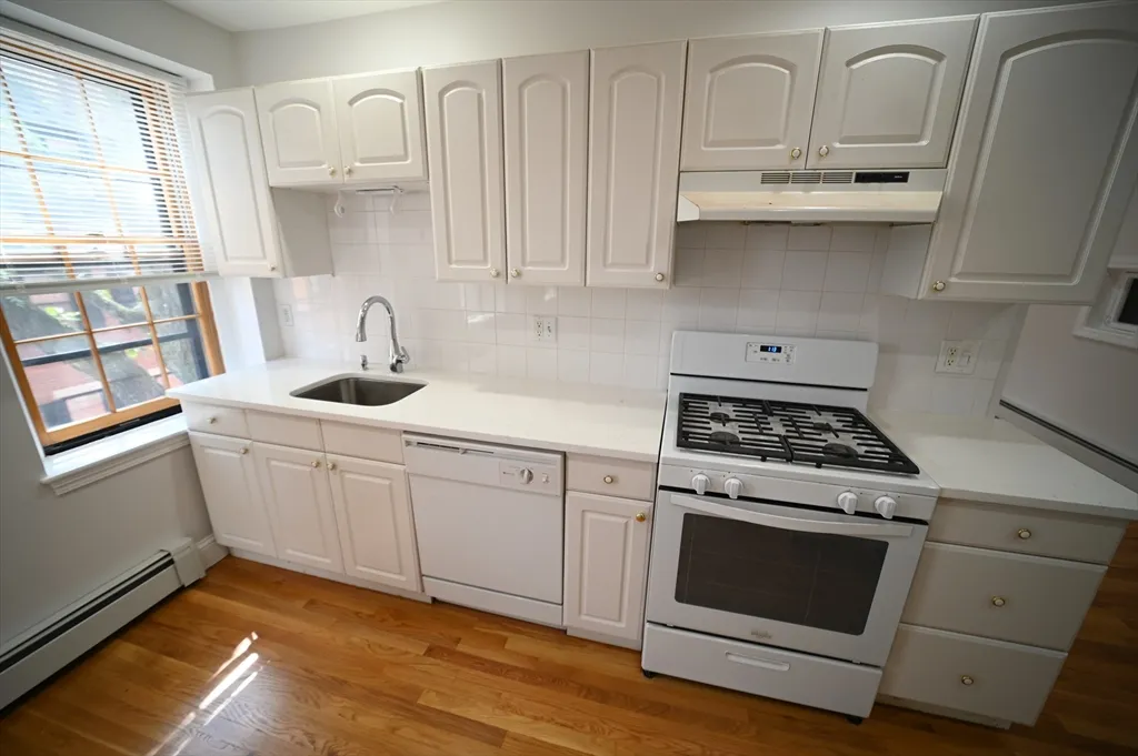2 bed, 1 bath apartment for rent at 9 Winchester St Unit 5, Back Bay — photo 1 of 9