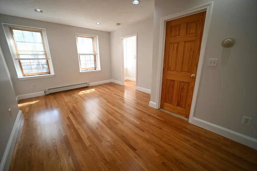 2 bed, 1 bath apartment for rent at 9 Winchester St Unit 5, Back Bay — photo 6 of 9