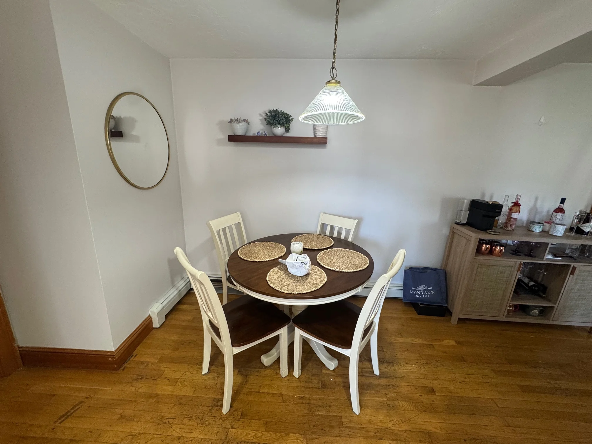 2 bed, 1 bath apartment for rent at 9 Winchester St Unit 8, Bay Village — photo 5 of 8