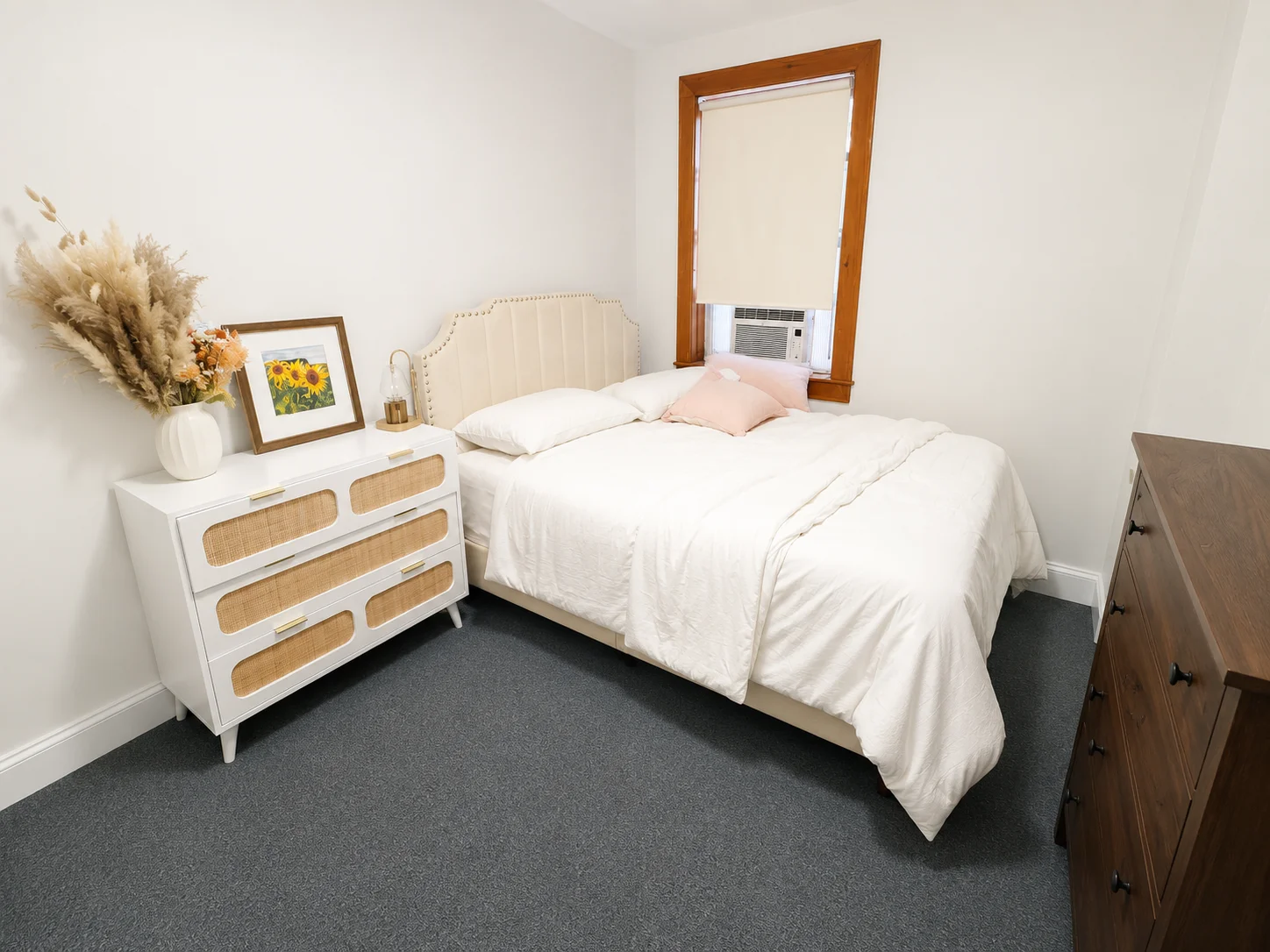 2 bed, 1 bath apartment for rent at 9 Winchester St Unit 8, Bay Village — photo 3 of 8