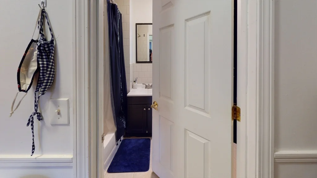 2 bed, 1 bath apartment for rent at 9 Winship Unit 1, Brighton — photo 8 of 10