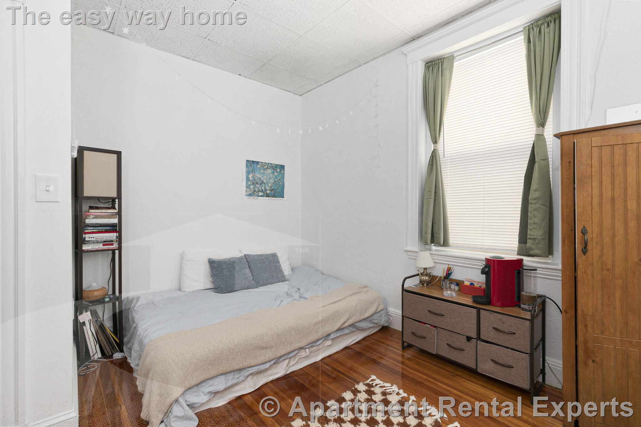 3 bed, 1 bath apartment for rent at 9 Woodbridge St Unit 7, Davis Square — photo 8 of 9