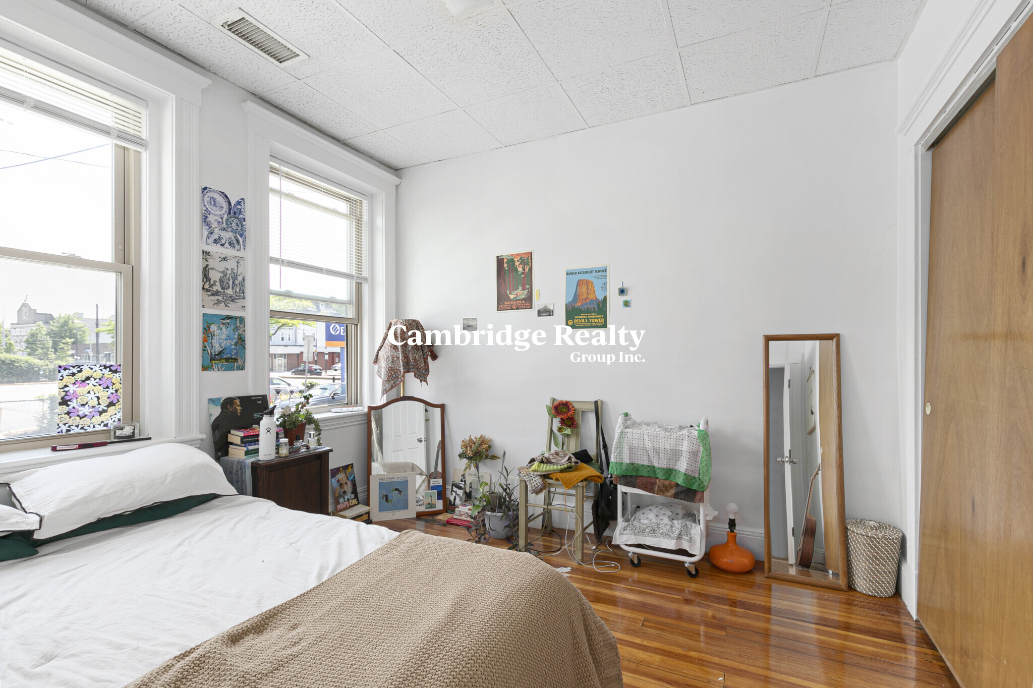 3 bed, 1 bath apartment for rent at 9 Woodbridge St Unit 9T, North Cambridge — photo 3 of 9