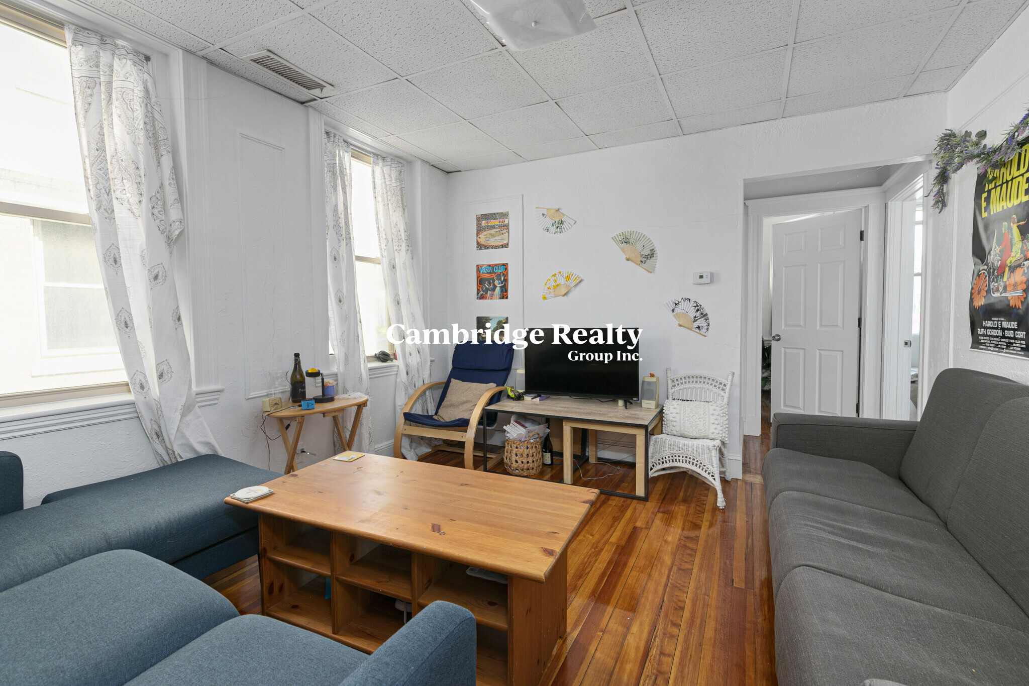 3 bed, 1 bath apartment for rent at 9 Woodbridge St Unit 9T, North Cambridge — photo 6 of 9