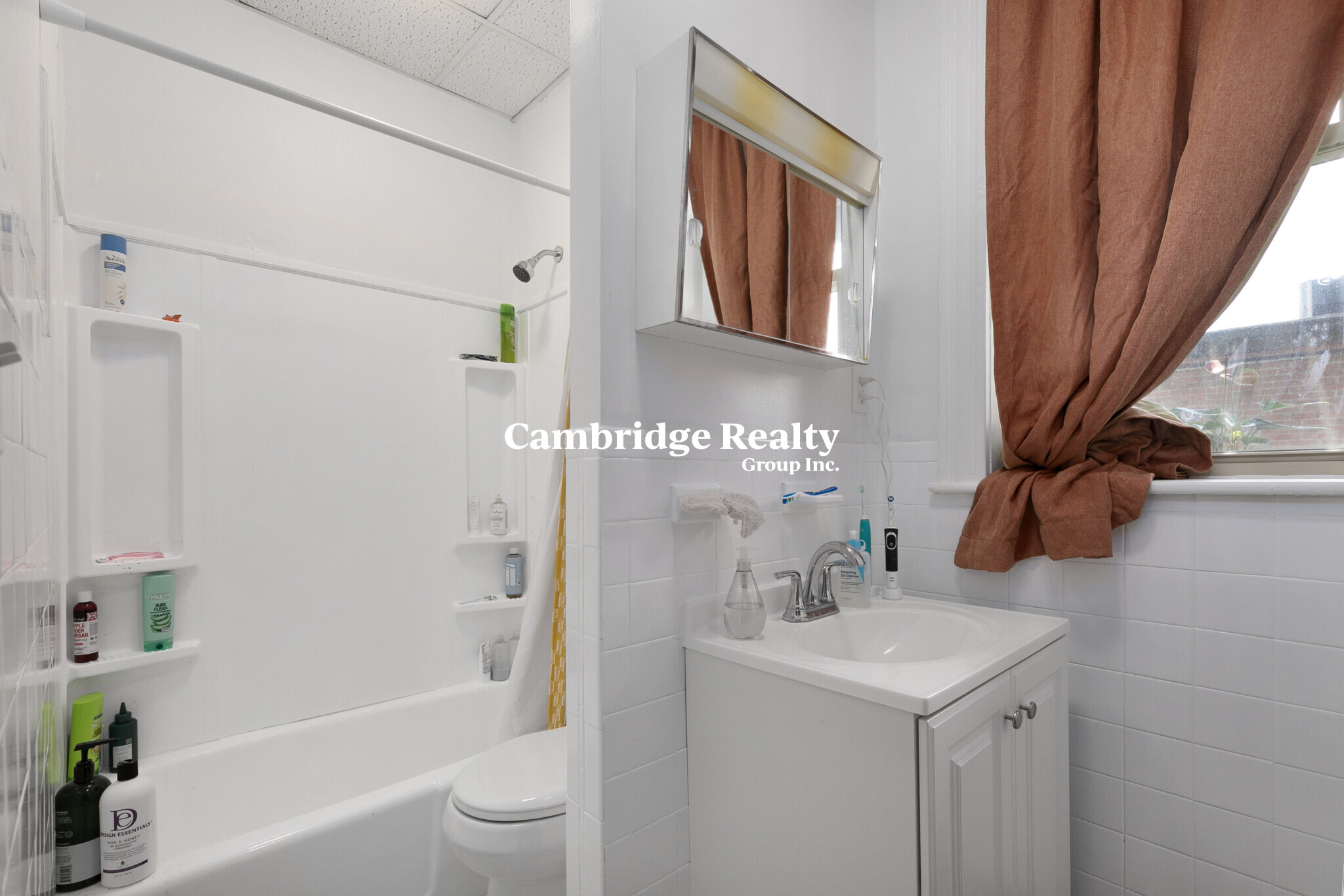 3 bed, 1 bath apartment for rent at 9 Woodbridge St Unit 9T, North Cambridge — photo 8 of 9