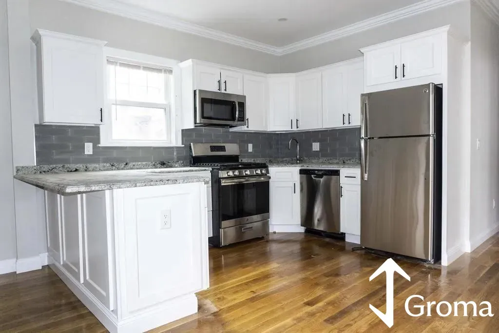 4 bed, 2 bath apartment for rent at 9 Woodside Ave Unit 1, Jamaica Plain
