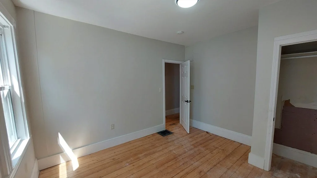 3 bed, 1 bath apartment for rent at 9 Woodville Park Unit 2, Roxbury — photo 10 of 19