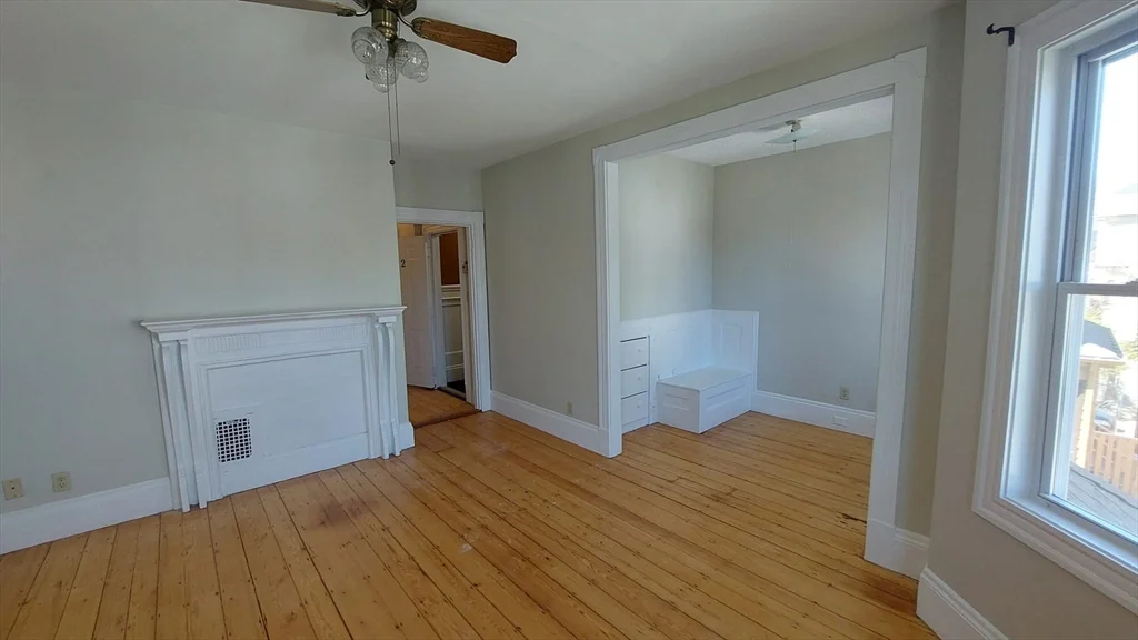 3 bed, 1 bath apartment for rent at 9 Woodville Park Unit 2, Roxbury — photo 9 of 19