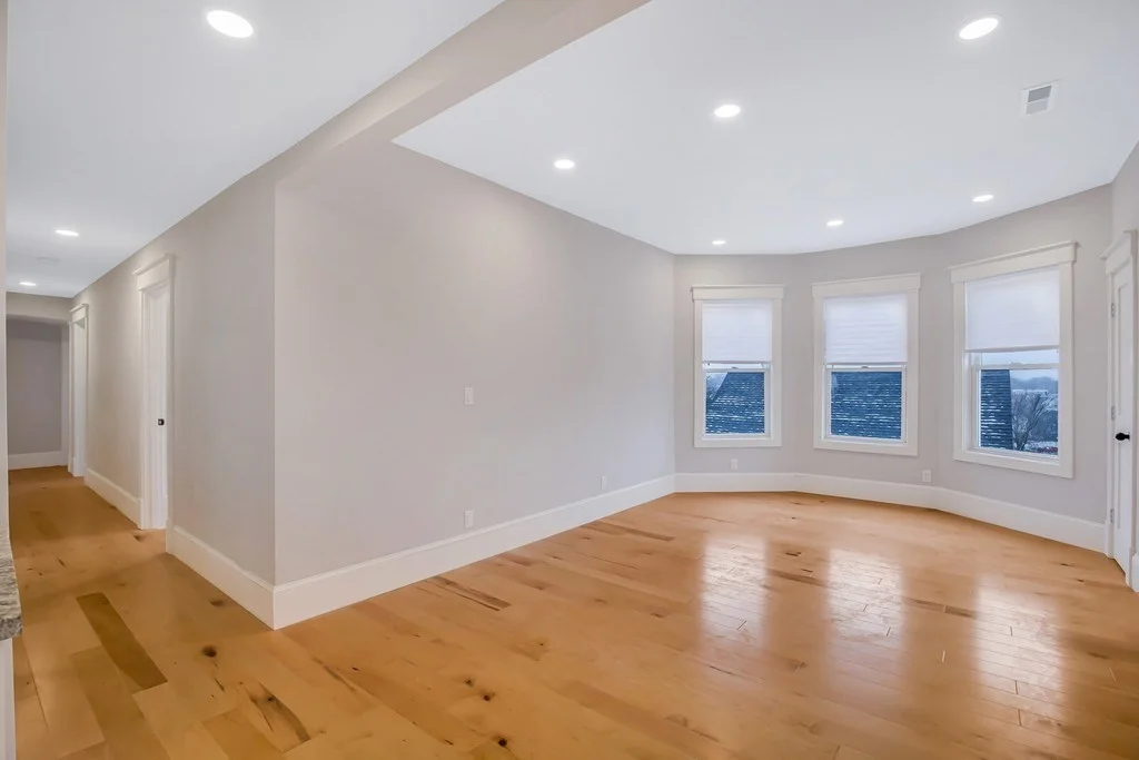 3 bed, 3 bath apartment for rent at 9 Woodward Park St Unit 1, Roxbury — photo 4 of 31