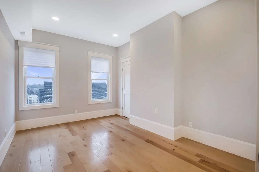 3 bed, 3 bath apartment for rent at 9 Woodward Park St Unit 1, Roxbury — photo 11 of 31