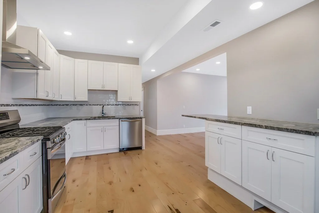 3 bed, 3 bath apartment for rent at 9 Woodward Park St Unit 1, Roxbury — photo 3 of 31