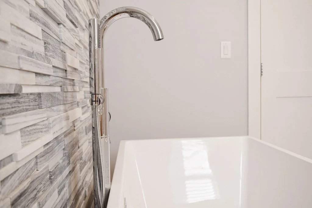 3 bed, 3 bath apartment for rent at 9 Woodward Park St Unit 1, Roxbury — photo 13 of 31