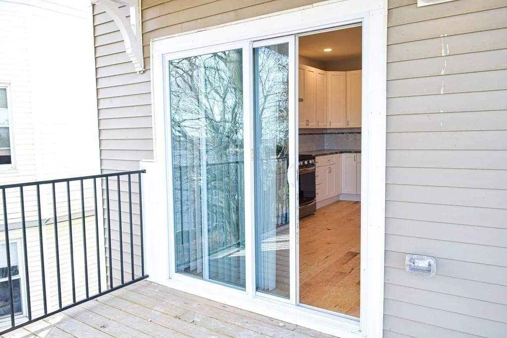 3 bed, 3 bath apartment for rent at 9 Woodward Park St Unit 1, Roxbury — photo 15 of 31