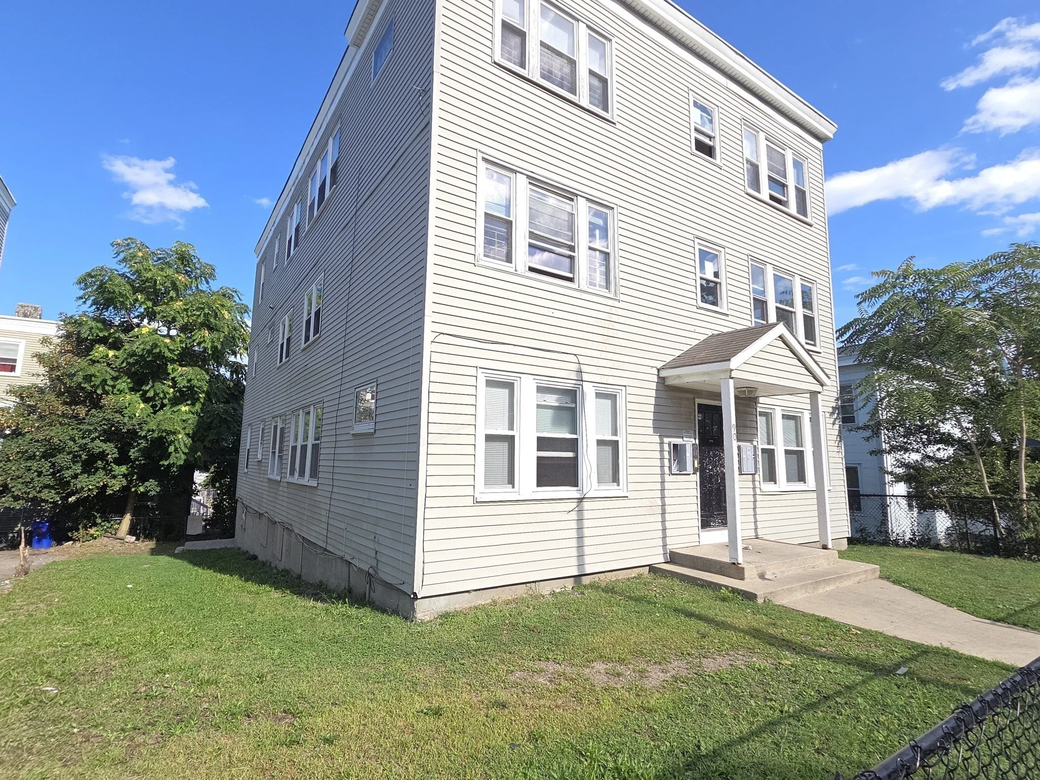 2 bed, 1 bath apartment for rent at 90 Adams St Unit 1R, Dorchester — photo 11 of 15