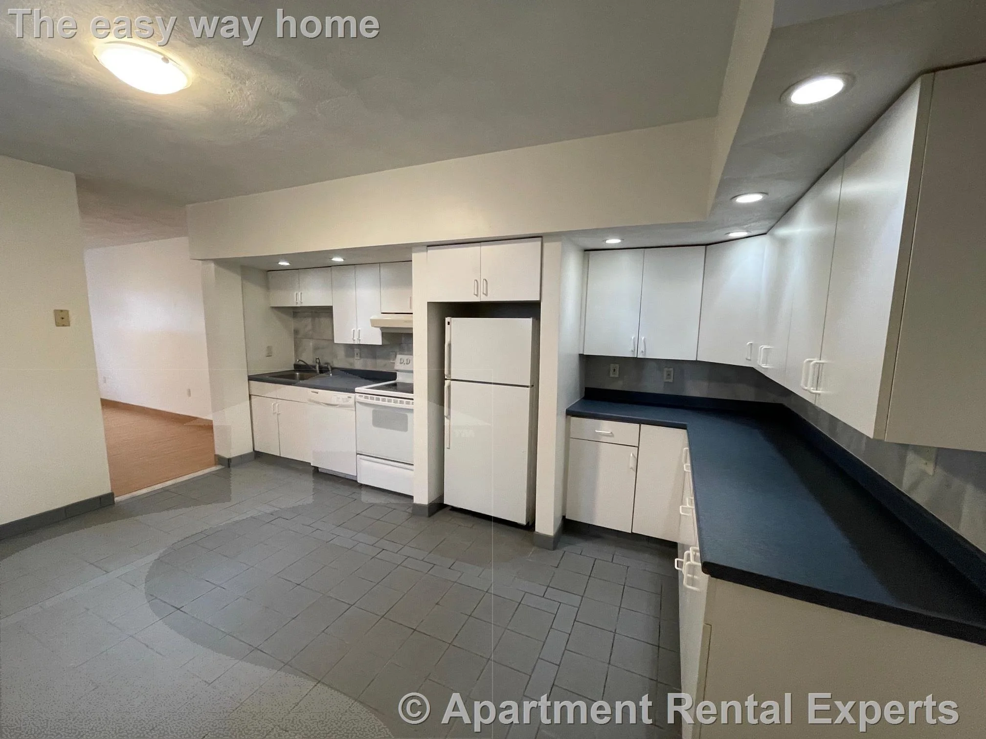 Studio bed, 1 bath apartment for rent at 90 Albion St Unit 1, Spring Hill — photo 3 of 6