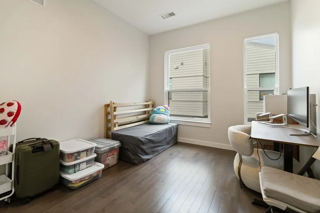 2 bed, 1.5 bath apartment for rent at 90 Antwerp St Unit 205, Allston — photo 13 of 23
