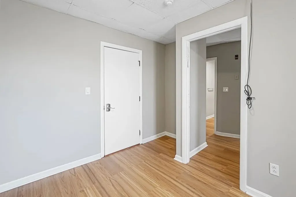 2 bed, 1 bath apartment for rent at 90 Appleton St Unit 11, Lowell — photo 5 of 10