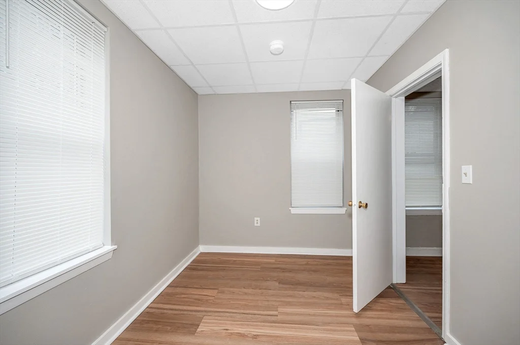 2 bed, 1 bath apartment for rent at 90 Appleton St Unit U:7, Lowell — photo 6 of 13