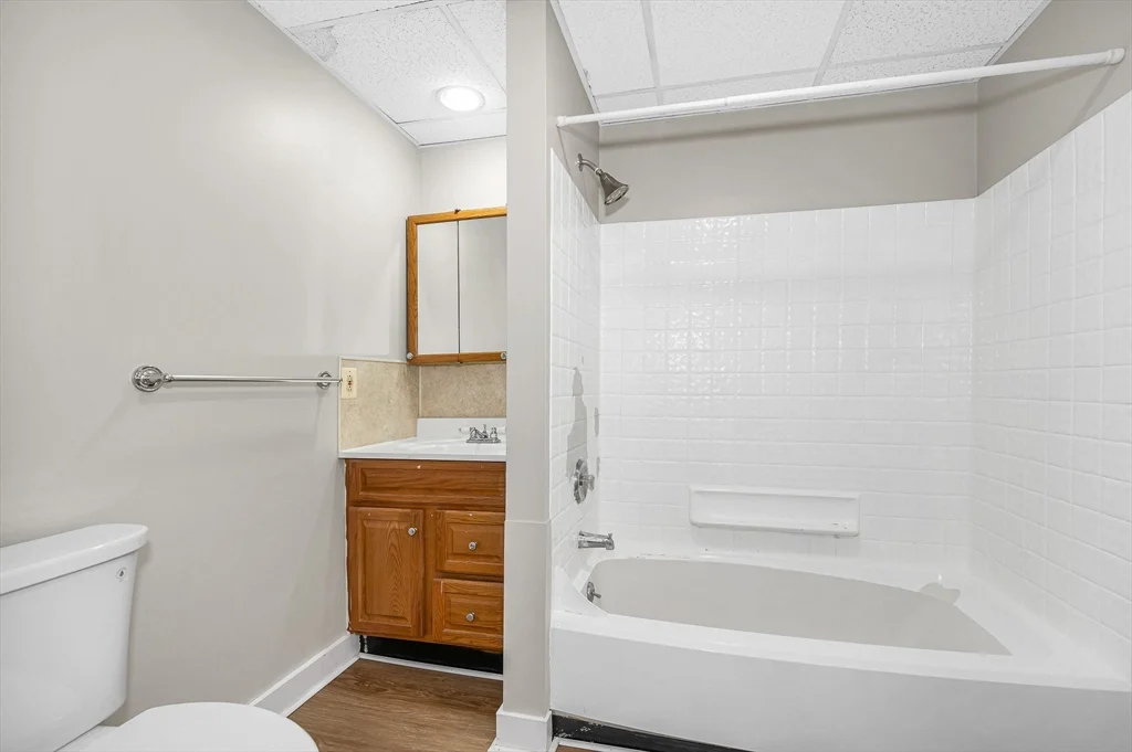 1 bed, 1 bath apartment for rent at 90 Appleton Unit 2, Lowell — photo 10 of 10