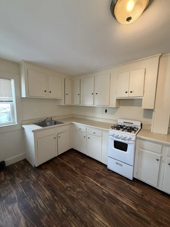 1 bed, 1 bath apartment for rent at 90 Bacon Steet Unit 1, Waltham