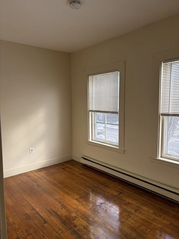 1 bed, 1 bath apartment for rent at 90 Bacon Steet Unit 3, Waltham — photo 7 of 11