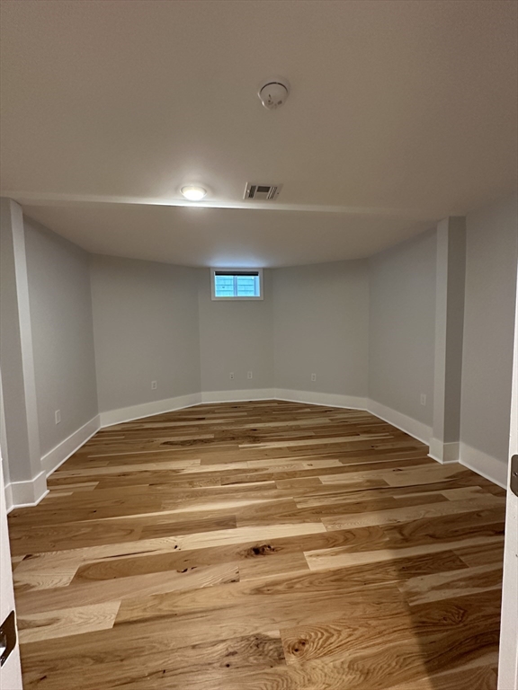 4 bed, 3 bath apartment for rent at 90 Bartlett St Unit 1, Winter Hill — photo 20 of 23