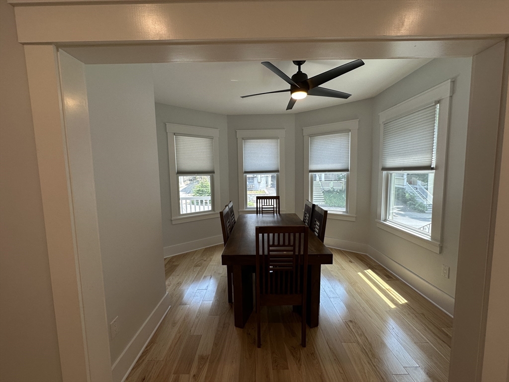 4 bed, 3 bath apartment for rent at 90 Bartlett St Unit 1, Winter Hill — photo 3 of 23