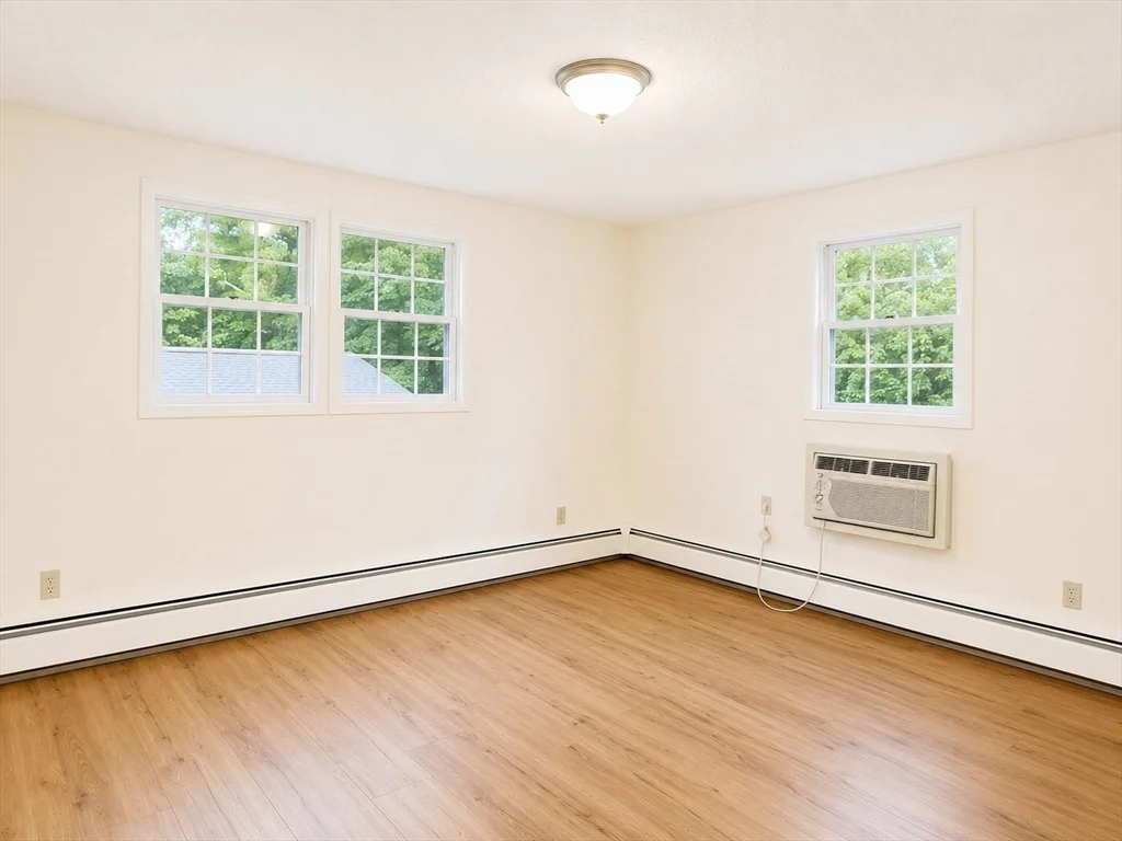 2 bed, 1 bath apartment for rent at 90 Beacon St Unit 8, Lawrence — photo 5 of 7