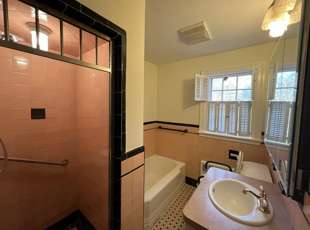 3 bed, 2 bath apartment for rent at 90 Bellingham Rd, Brookline — photo 6 of 12